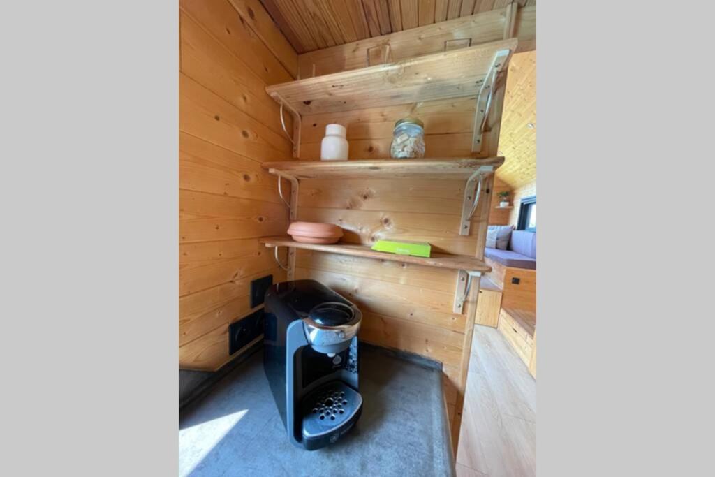 Myinsolite - Tiny-House, Jacuzzi, Brasero, Piscine Aigues-Mortes Luaran gambar