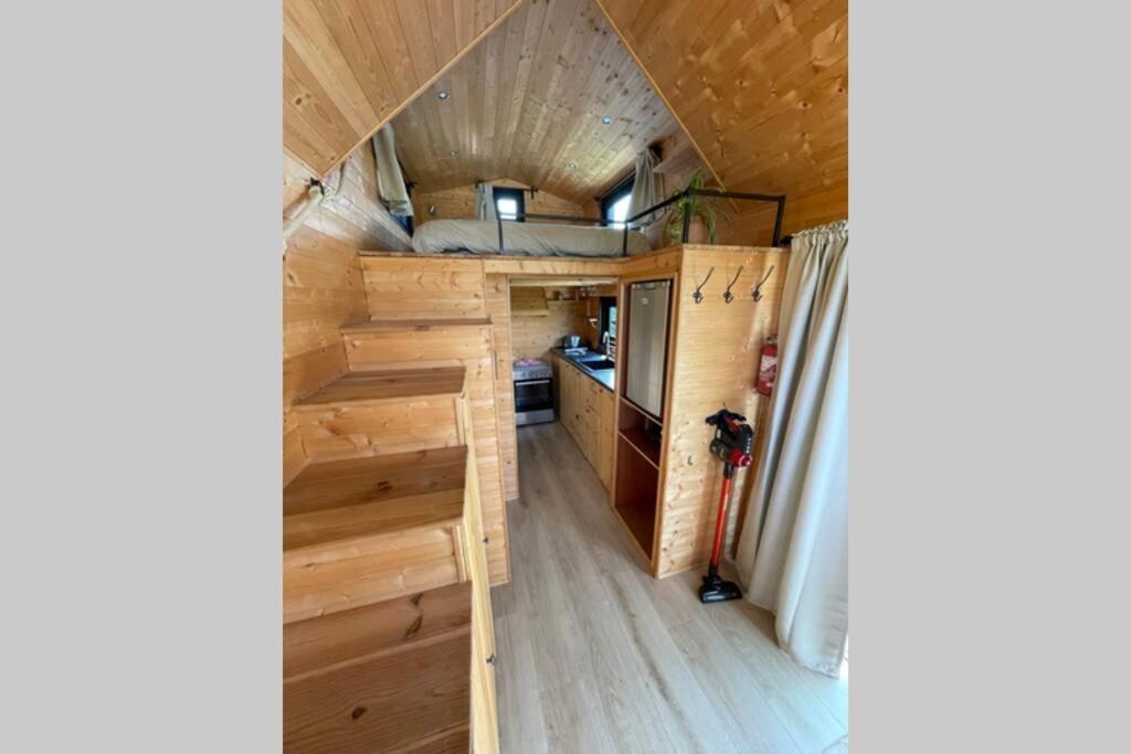 Myinsolite - Tiny-House, Jacuzzi, Brasero, Piscine Aigues-Mortes Luaran gambar